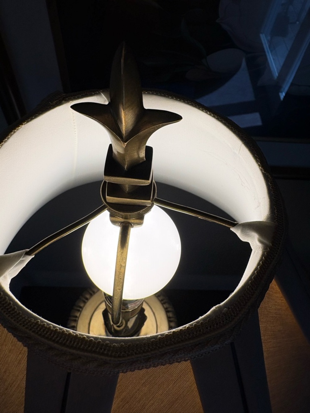 🔥🔥Vintage French Empire Style Table Lamp - Picture 9 of 16